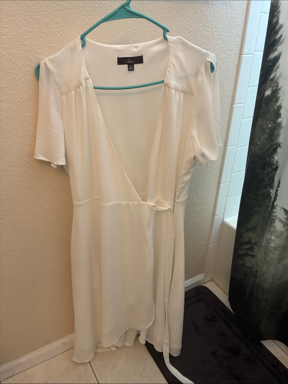 Lulu's Cream Faux-Wrap Midi Dress with Flutter Sleeves